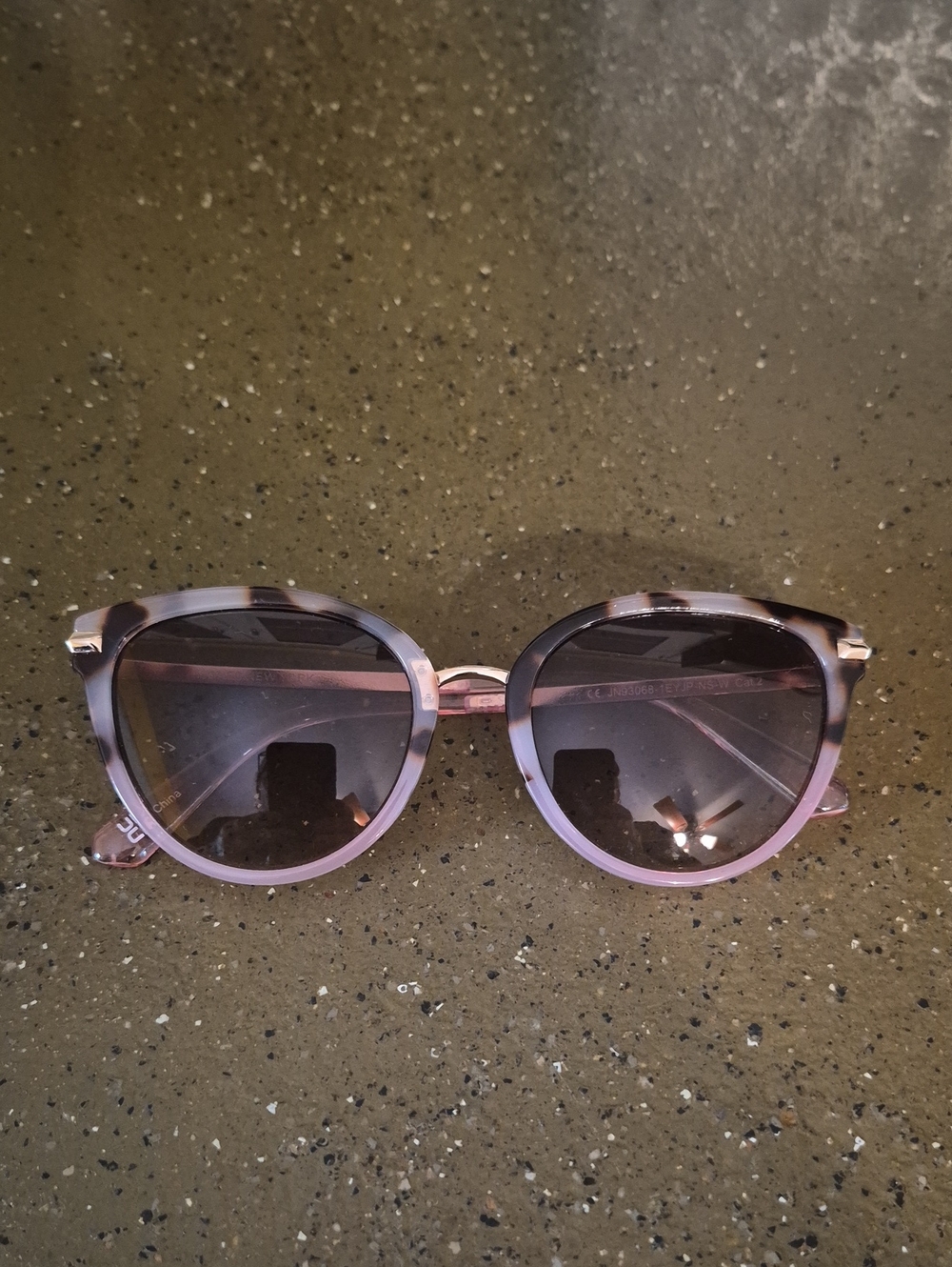 Women's Jones New York Round Pink Gradient Sunglasses